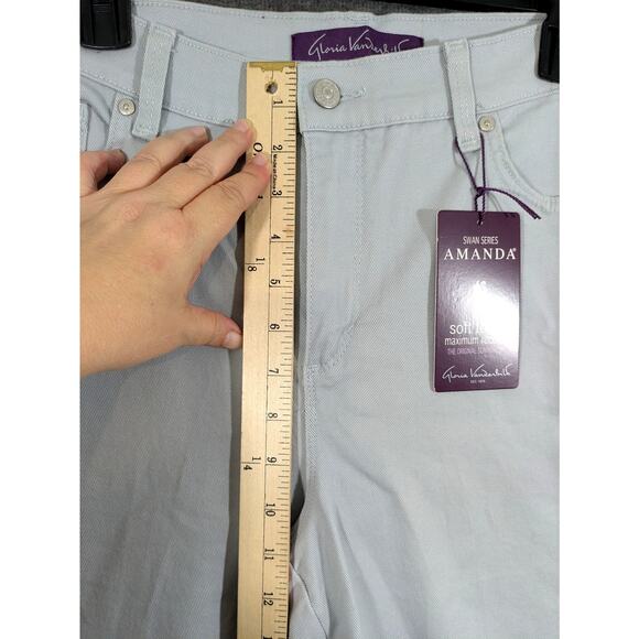 Gloria Vanderbilt Amanda Tapered Leg Light Blue Jeans Womens Size 12 Petite - Picture 8 of 9